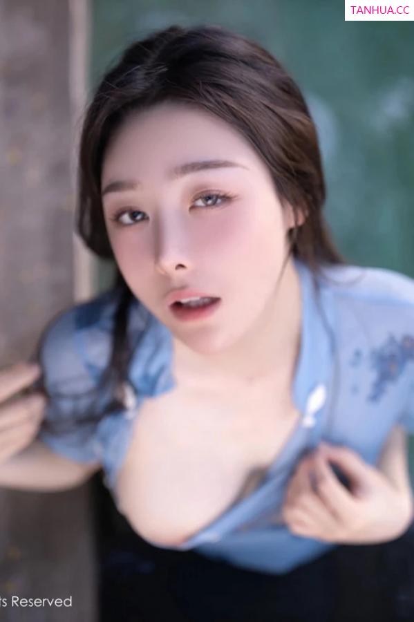 逗逗DouDou  [XiuRen]高清写真图 2024.02.29 No.8157 小逗逗 丝袜美腿第62张图片